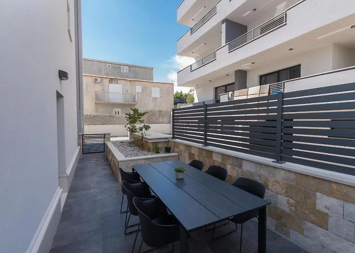 Lovric * Makarska