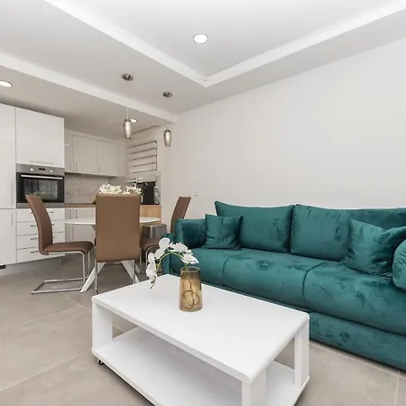 Lovric Apartamento *