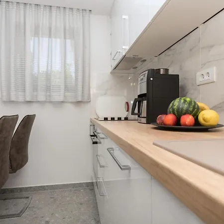 Lovric Apartamento Makarska